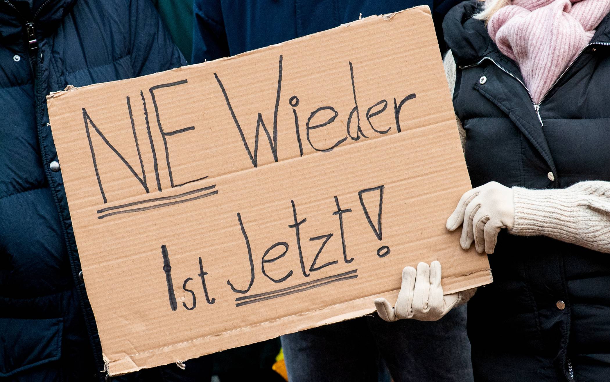 Für ein solidarisches Europa: Demo gegen Rechtsextremismus in Wuppertal am 27. April