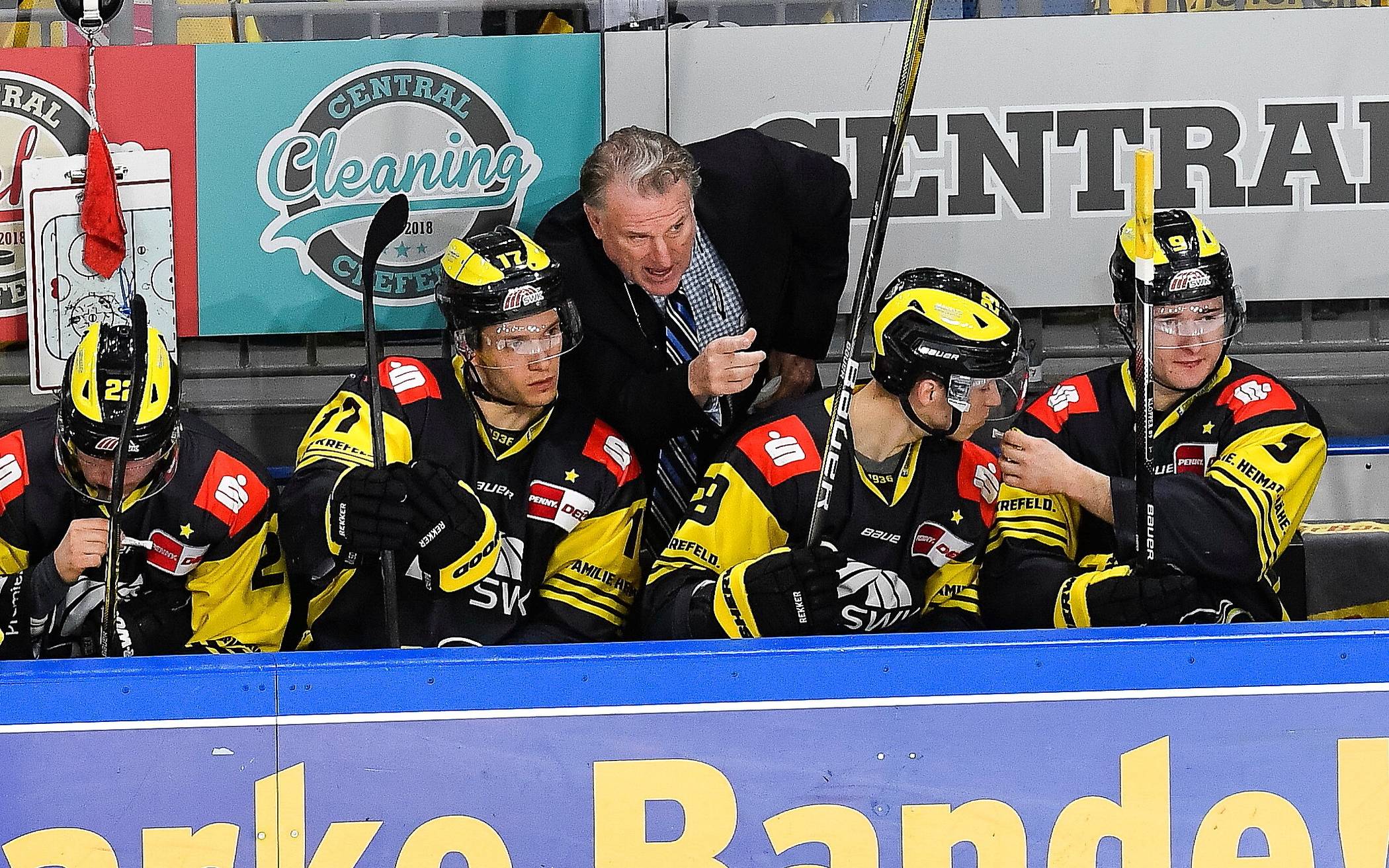  Pinguine-Trainer Clark Donatelli ließ mit einem Interview aufhorchen, in dem er sagte, um den Titel spielen zu wollen.  