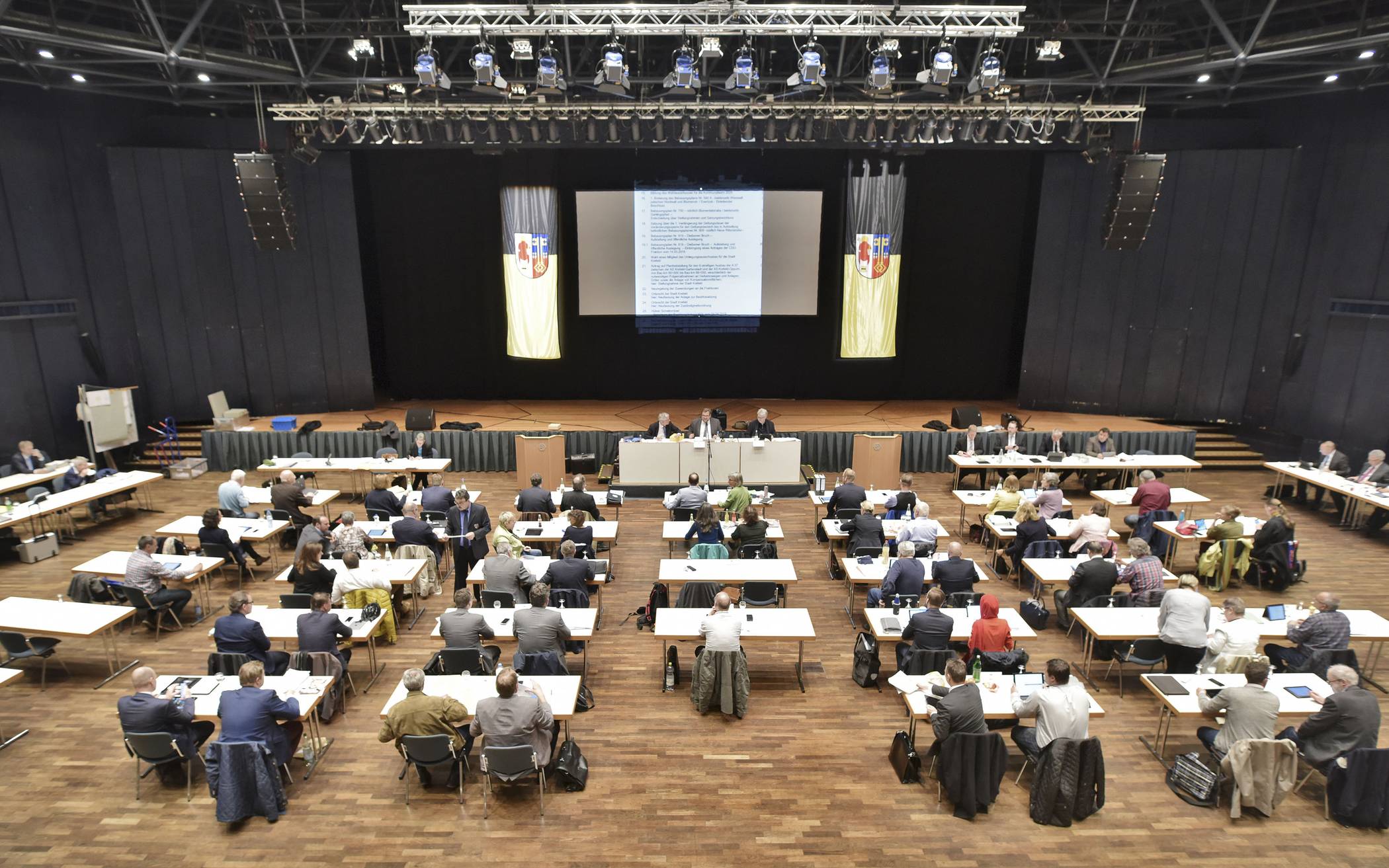  Derzeit sind nur die Sitzungen des Stadtrats im Seidenweberhaus live im Internet zu sehen.  