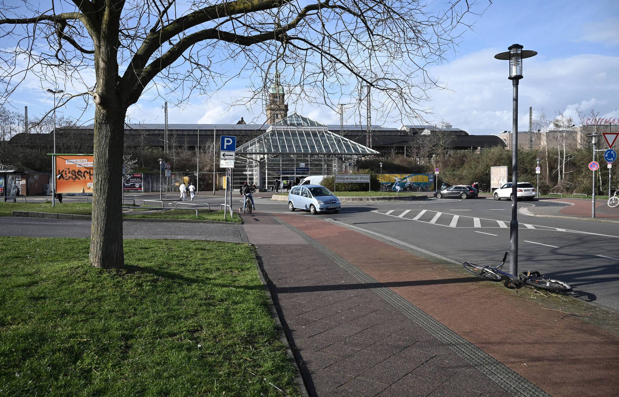  Rechts und links neben dem Südausgang des Hauptbahnhofs sind zwei neue Bürogebäude geplant. 