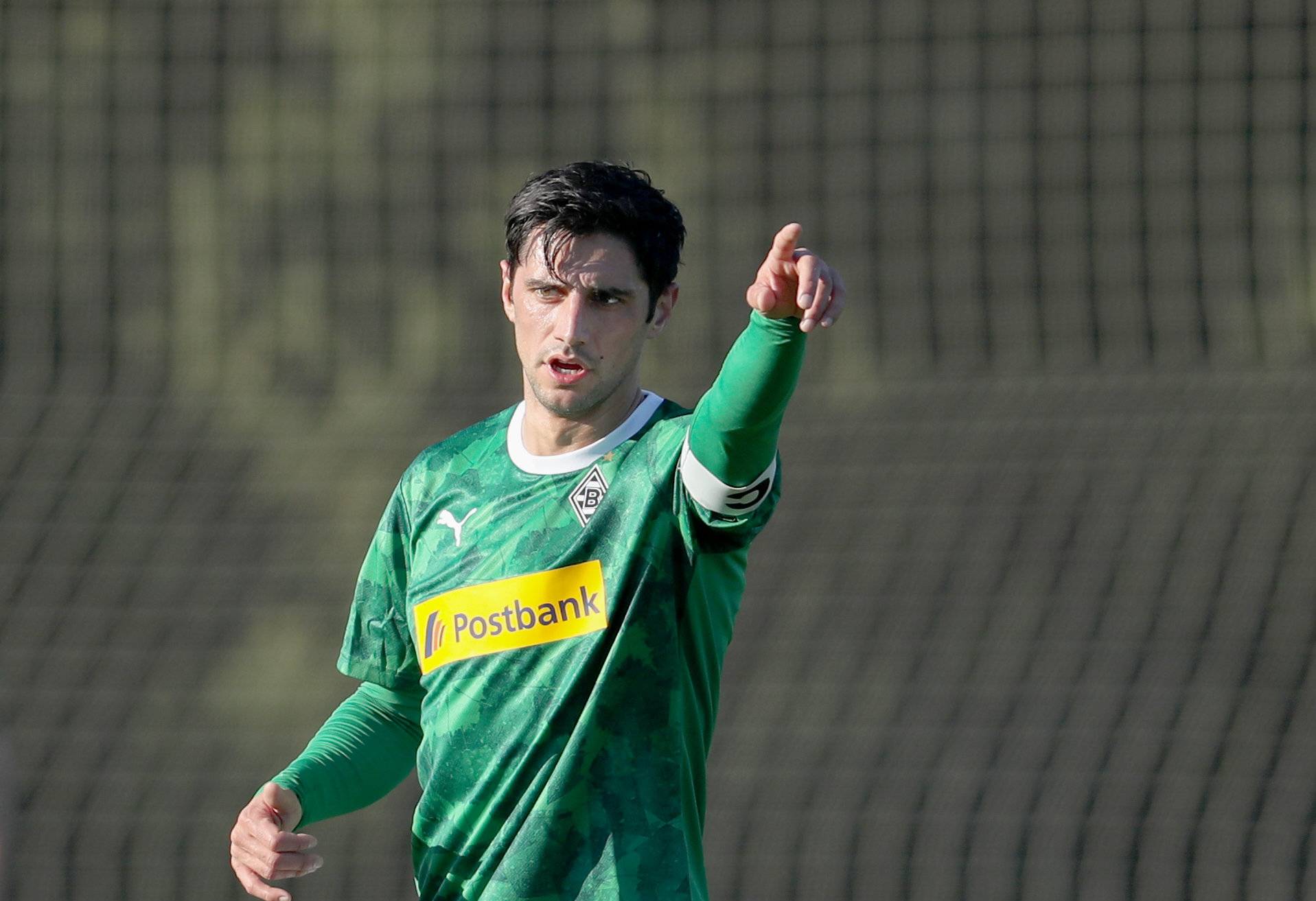  Für Borussia Mönchengladbachs Kapitän Lars Stindl macht eine Trennung von Sport und Politik keinen Sinn. 