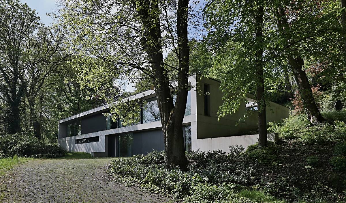  Das vom Architektenbüro Peter Bastian für Reiner Leendertz gebaute Haus am Talring ist mit einem Architekturpreis ausgezeichnet worden. 